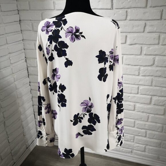 Ann Taylor Ladies Size Medium Off White with Flower Print Loose Fit Blouse - Picture 2 of 9